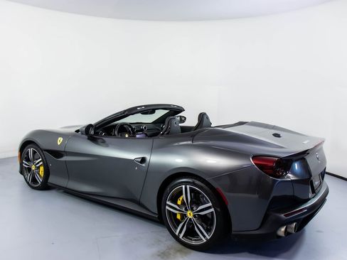 Certified 2019 Ferrari Portofino image 8