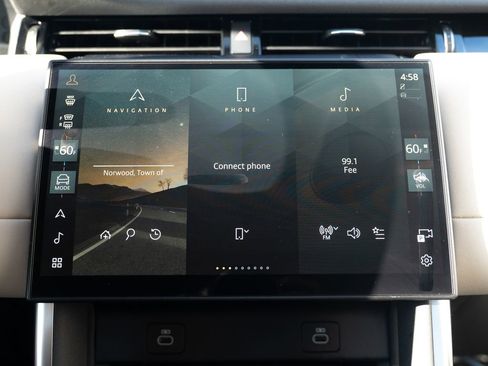 New 2024 Land Rover Discovery Sport S image 21