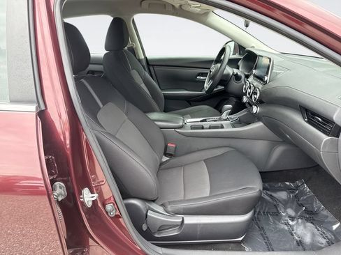 Used 2025 Nissan Sentra SV FWD image 25