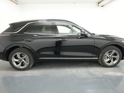 New 2026 Genesis GV70 2.5T Advanced AWD/4WD image 10