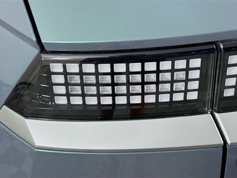 Used 2024 Hyundai Ioniq 5 SEL image 34