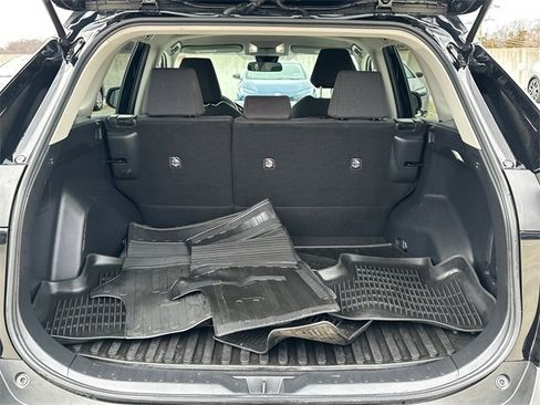 Certified 2022 Toyota RAV4 LE image 6