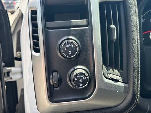 Used 2017 GMC Sierra 1500 SLE w/ SLE Value Package AWD/4WD image 27
