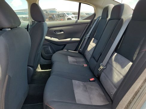 Used 2024 Nissan Sentra SR w/ Lighting Package FWD image 8