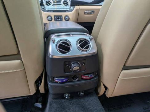 Used 2020 Rolls-Royce Ghost image 12