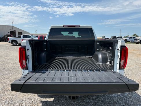 Used 2025 GMC Sierra 1500 SLT AWD/4WD image 23