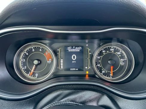 Used 2022 Jeep Cherokee Latitude image 30