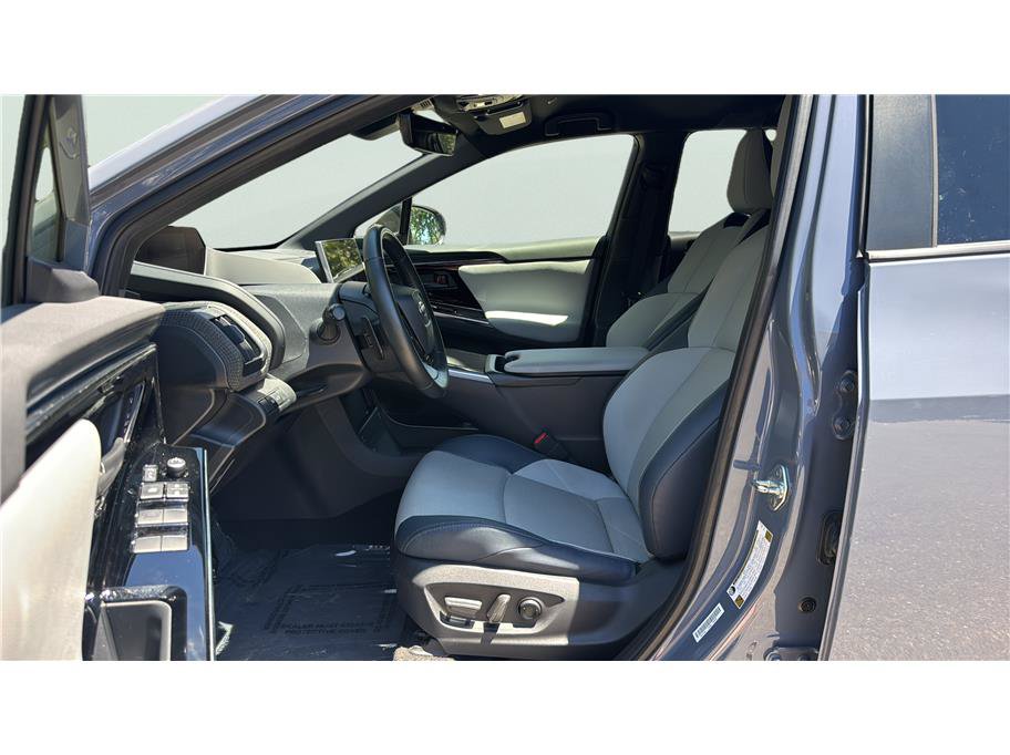 Used 2023 Subaru Solterra AWD image 10