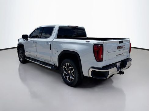 Used 2023 GMC Sierra 1500 SLT AWD/4WD image 5