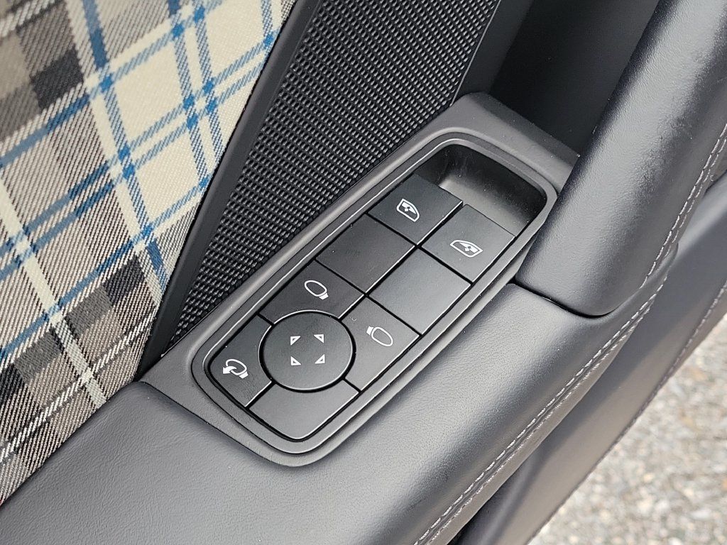Certified 2025 Porsche 911 Turbo S AWD/4WD image 26