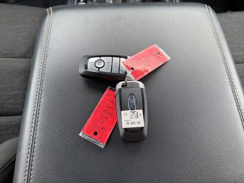 Certified 2022 Ford F150 XLT w/ Equipment Group 302A High image 30