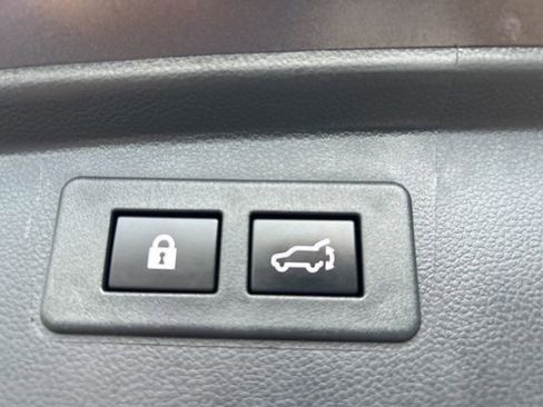 Used 2023 Subaru Outback Premium image 25