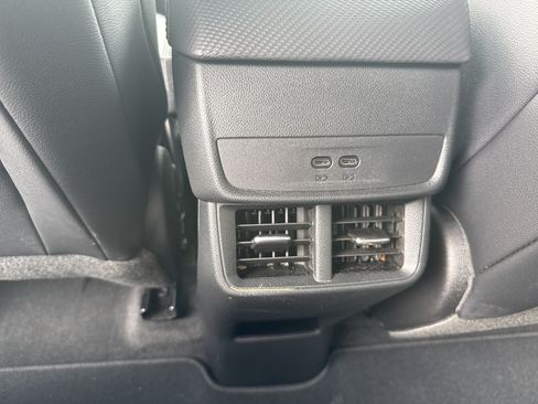 Used 2026 Chevrolet Equinox LT w/ Convenience Package II AWD/4WD image 14