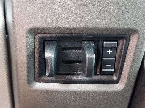 Used 2022 Ford F250 XL w/ Power Equipment Group image 22