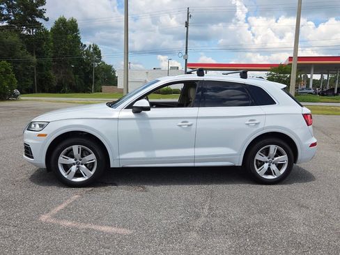 Used 2019 Audi Q5 2.0T Premium Plus w/ Premium Plus Package AWD/4WD image 2