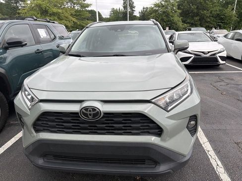 Used 2019 Toyota RAV4 XLE Premium w/ Cold Weather Package FWD image 13