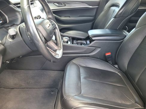 Used 2021 Jeep Grand Cherokee L Limited image 21