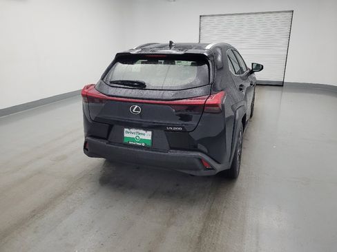 Used 2022 Lexus UX 200 w/ Accessory Package (Z2) FWD image 7