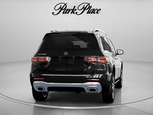 New 2026 Mercedes-Benz GLB 250 image 18