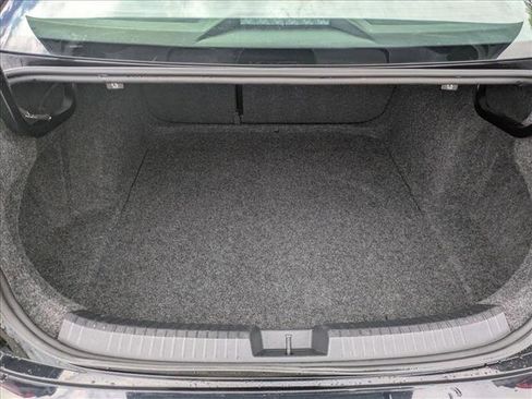 Used 2024 Volkswagen Jetta SE image 6