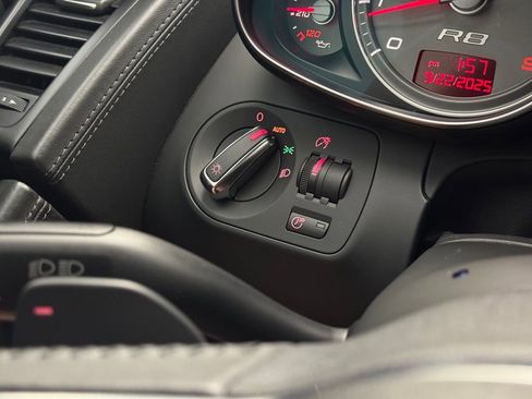 Used 2008 Audi R8 V8 image 16