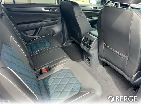 New 2026 Volkswagen Atlas Cross Sport SEL Premium R-Line AWD/4WD image 25