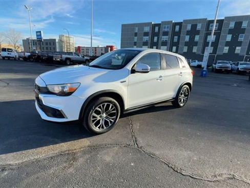 Used 2016 Mitsubishi Outlander Sport ES image 4