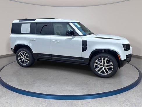 New 2026 Land Rover Defender 110 X-Dynamic SE AWD/4WD image 4