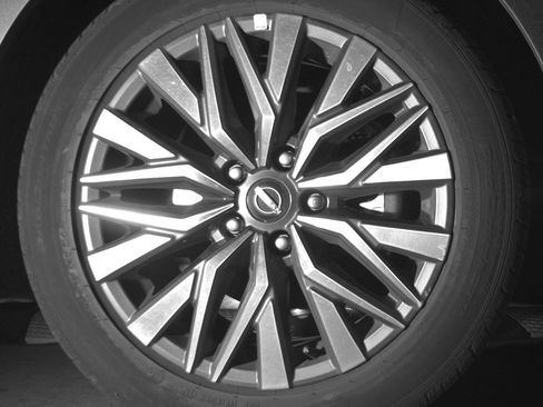 Used 2025 Nissan Altima 2.5 SV image 10