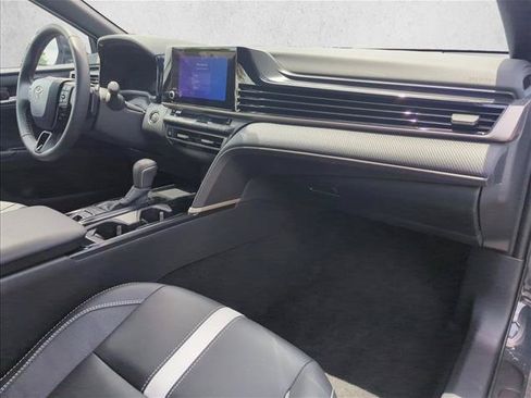 Used 2026 Toyota Camry SE FWD image 25