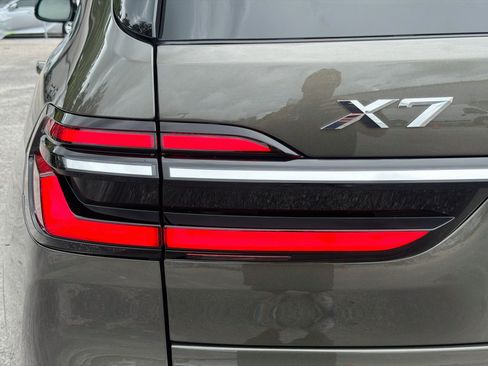 New 2027 BMW X7 xDrive40i w/ M Sport Package AWD/4WD image 10