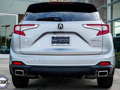 Used 2024 Acura RDX SH-AWD w/ Advance Package image 11