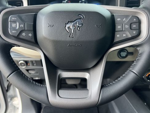 New 2026 Ford Bronco Big Bend w/ Black Diamond Package AWD/4WD image 9