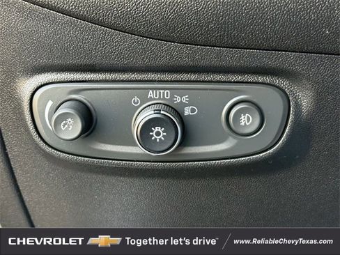 Used 2018 Chevrolet Equinox Premier image 25