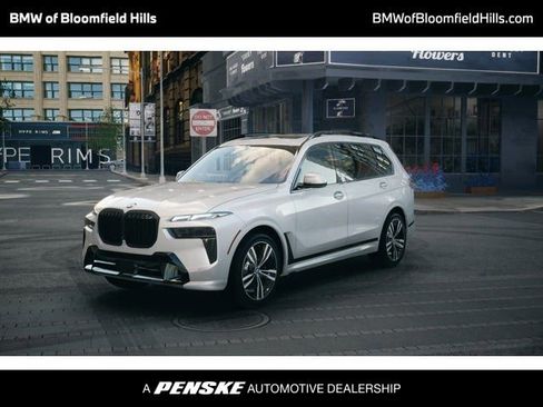 Used 2026 BMW X7 xDrive40i w/ M Sport Package image 1
