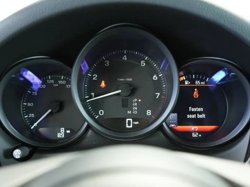 New 2025 Porsche Macan image 14