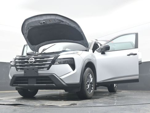 Certified 2024 Nissan Rogue S AWD/4WD image 38