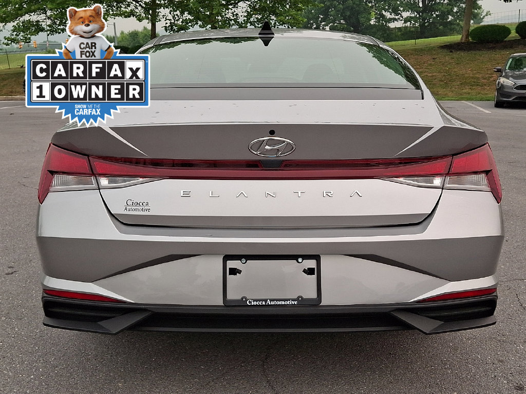 Used 2021 Hyundai Elantra SE FWD image 8
