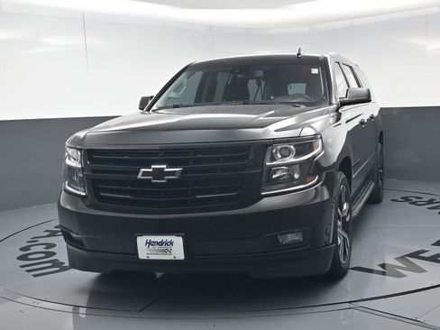 Used 2019 Chevrolet Suburban Premier AWD/4WD image 11