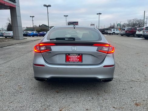 Used 2022 Honda Civic Sport Touring image 4