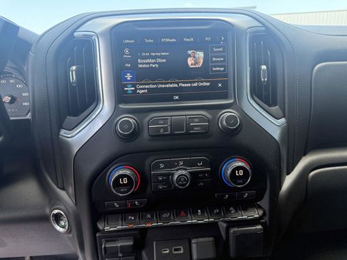 Used 2021 Chevrolet Silverado 1500 LT Trail Boss w/ Convenience Package II AWD/4WD image 11