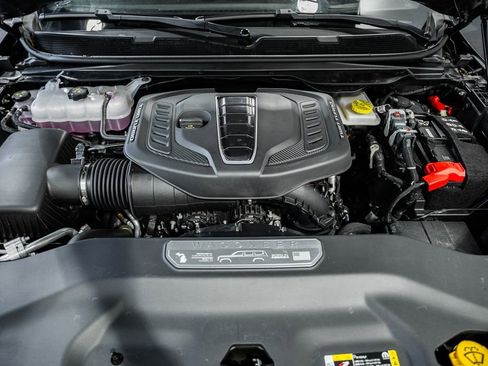 New 2024 Jeep Grand Wagoneer Series III w/ HD Trailer Tow Package image 22