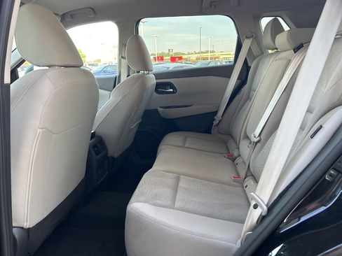 Used 2025 Nissan Rogue SV AWD/4WD image 10