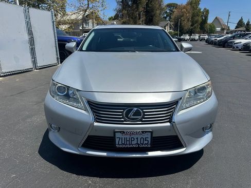 Used 2015 Lexus ES 350 w/ Premium Package FWD image 4