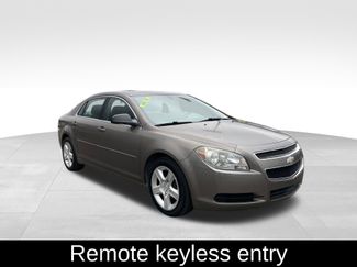 Used 2011 Chevrolet Malibu LS video 3