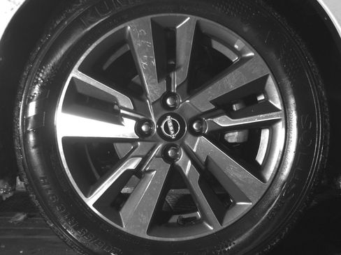 Used 2025 Nissan Versa SV image 13