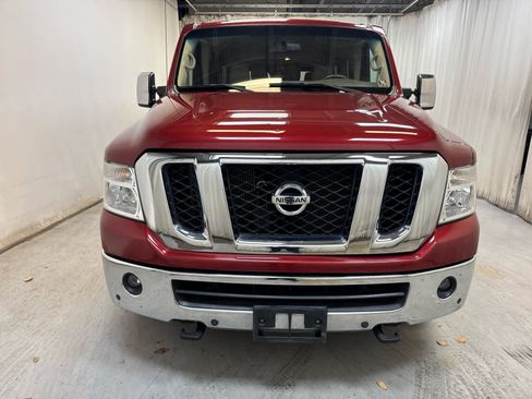 Used 2017 Nissan NV 3500 SL image 7