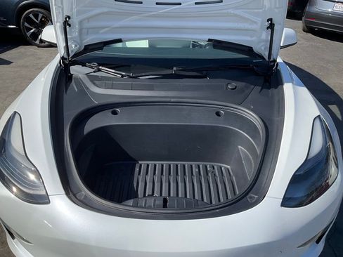 Used 2023 Tesla Model 3 Standard Range image 11