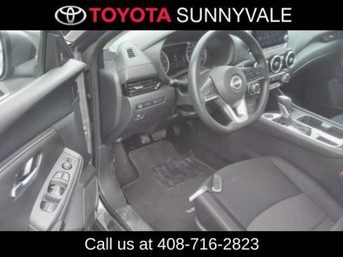 Used 2025 Nissan Sentra SV FWD image 4