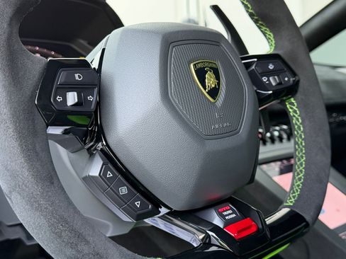 Used 2024 Lamborghini Huracan STO RWD image 35